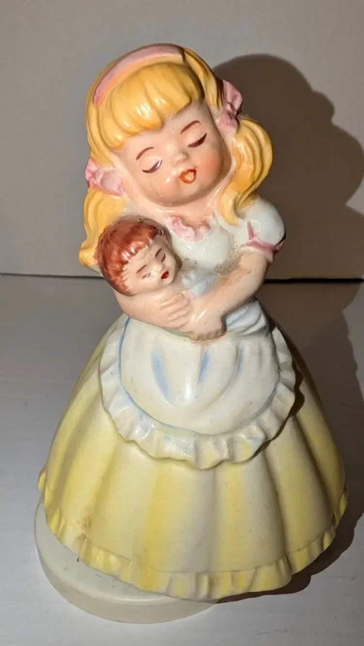 Vintage Sankyo Japan Music Box Figure Girl Holding Baby Brother Boy Works S81